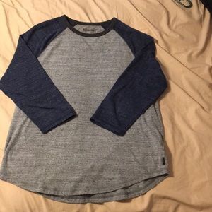 Men’s L 3/4 sleeve Shirt Express